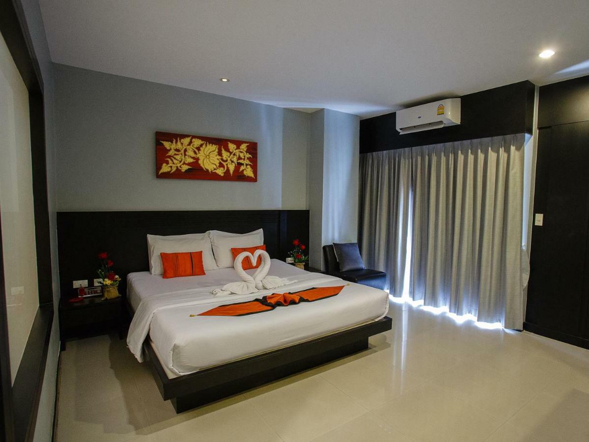 Platinum Hotel And Apartments Patong Exterior photo